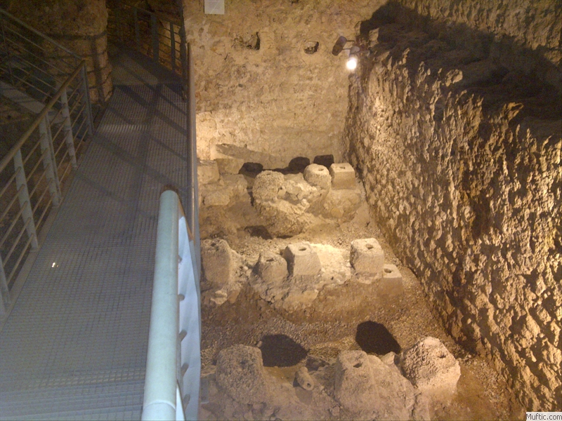Old Bridge's foundations