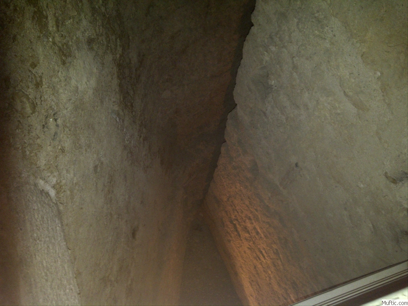 Old Bridge's foundations
